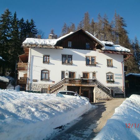 Menardi Sisto B&B Cortina d'Ampezzo Exterior photo
